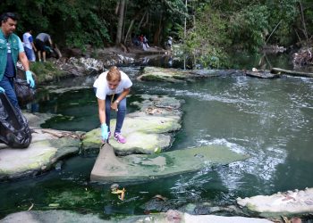 Dia D combate aos resíduos sólidos no Parque do Mindú. Foto: Nathalie Brasil/ Semcom