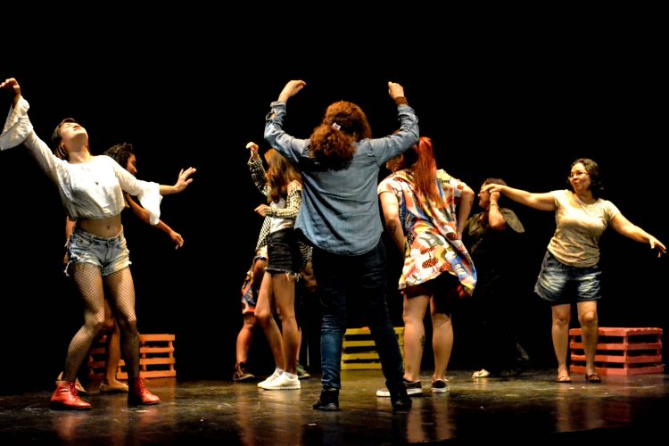 "Notas sobre Ela" Fotos: Divulgação/ Wollace Scantbelruy