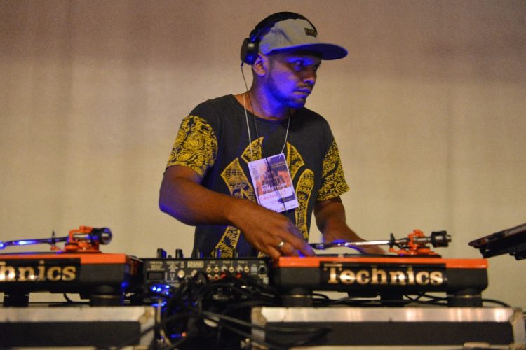 DJ Carapanã. Foto: Michael Dantas