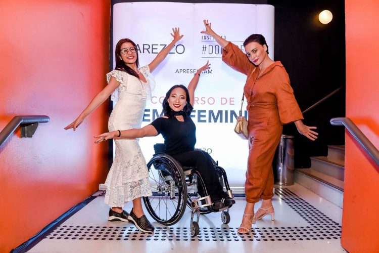 Roteirista Ana Célia Costa, atriz Julie Nakayama e diretora Suzana Pires