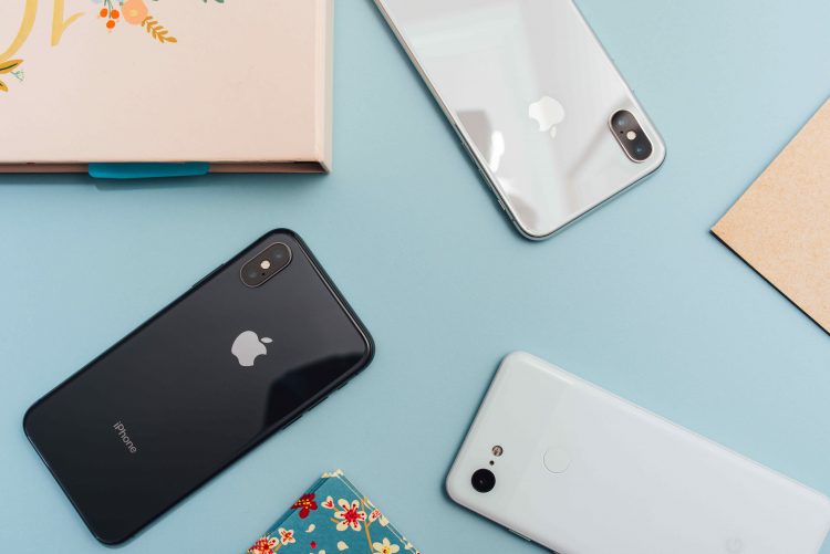 Celulares Photo by Arnel Hasanovic on Unsplash
