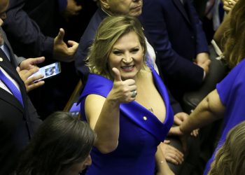 Deputada Joice Hasselmann durante sessão de posse dos Deputados Federais para a 56ª Legislatura.Foto Marcelo Camargo/Agência Brasil