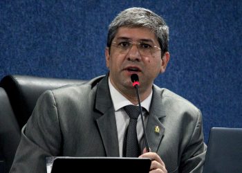 JOELSON SILVA (PSDB) DISCURSANDO NO PLENARIO DA CAMARA MUNICIPAL DE MANAUS. FOTO: ROBERVALDO ROCHA / CMM