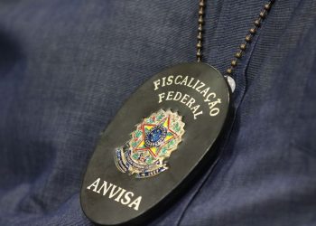 Anvisa orienta representantes de companhias aéreas e órgãos de saúde e segurança sobre o coronavírus, no Aeroporto do Galeão. (Foto: Fernando Frazão/ Agência Brasil)