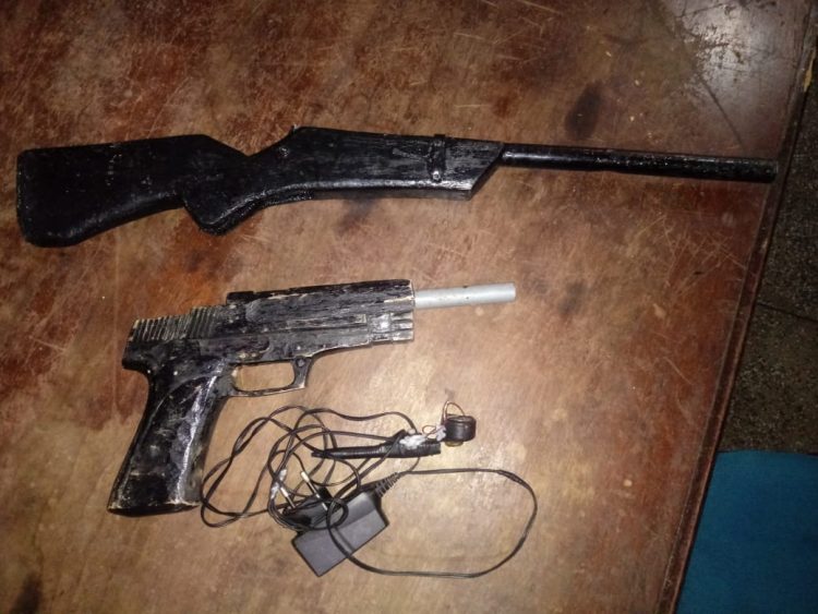 Armas