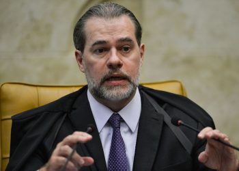 O presidente do STF, ministro Dias Toffoli, durante sessão que retoma julgamento sobre o compartilhamento de dados bancários e fiscais.