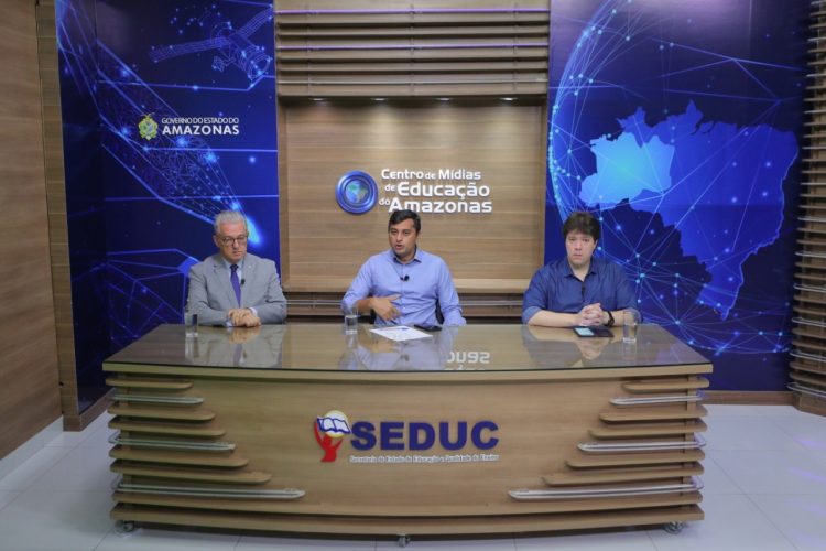 Aulas pela TV Foto: Diego Peres / SECOM