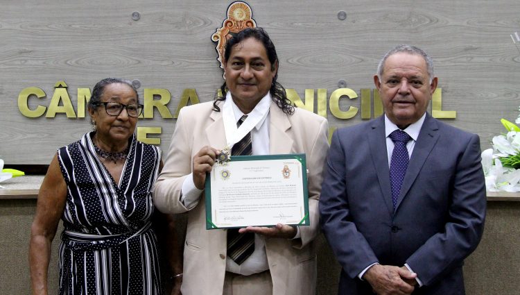 MANAUS, 06/03/20
SESSAO SOLENE DE OUTORGA DA MEDALHA DE OURO CIDADE DE MANAUS AO ARTISTA KID MAHALL.
PROPOSITURA DO VEREADOR GEDEAO AMORIM (MDB).
FOTO: ROBERVALDO ROCHA / CMM