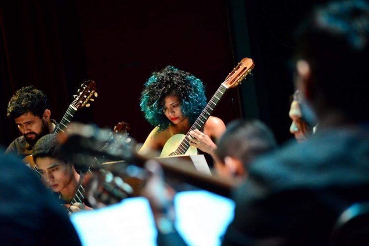 Michael Dantas / Orquestra de Violões do Amazonas