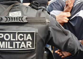Polícia Militar prende infrator. Foto: Divulgação/SSP-AM