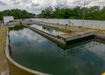 Prefeito vistoria revitalização da ETE Prourbis na Zona Leste . Foto: Alex Pazuello/Semcom