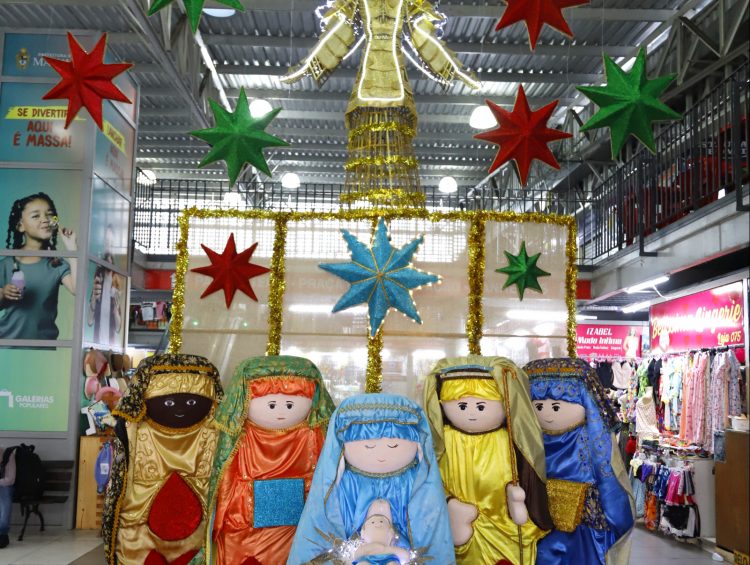 Natal do Abraço nas Galerias.
Foto: Karla Vieira/ Manaus Solidária