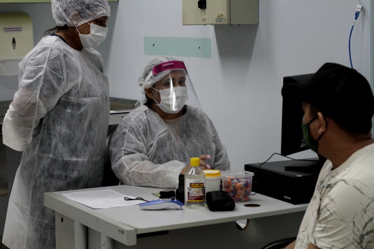 UBS Nilton Lins Foto Altemar Alcantara / Semcom