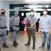 Animal e os dois homens, foram conduzidos e apresentados ao 1° Distrito Integrado de Polícia (DIP) para a conclusão dos procedimentos legais. FOTO: Divulgação / PMAM