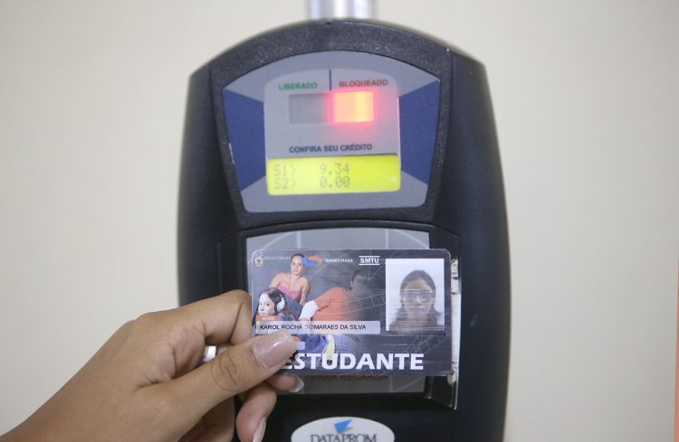 Recadastramento da meia-passagem.Foto:Raimundo Valentim/Semcom