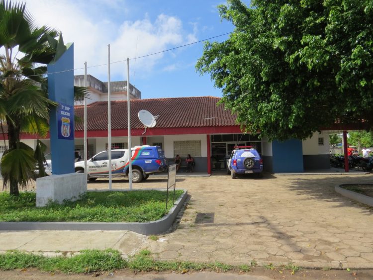 Fachada DEP de Parintins (Foto: Divulgação/PC-AM)