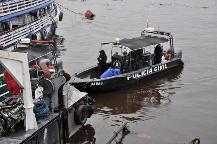 Polícia Civil na orla de Coari. Foto: William Rezende/Divulgação/SSP