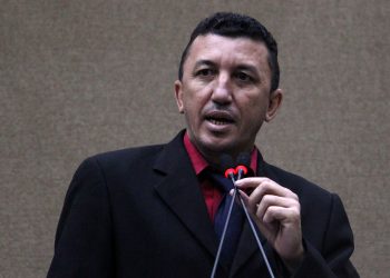 MANAUS, 01/03/21
VEREADOR SASSA DA CONSTRUCAO (PT) DISCURSANDO NO PLENARIO DA CAMARA MUNICIPAL DE MANAUS.
FOTO: ROBERVALDO ROCHA / CMM