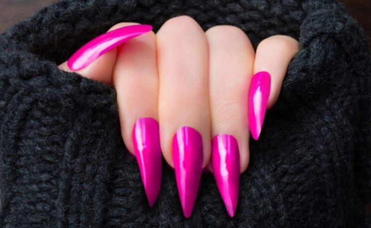 Alogamento de unha. Foto: Reprodução/ Internet