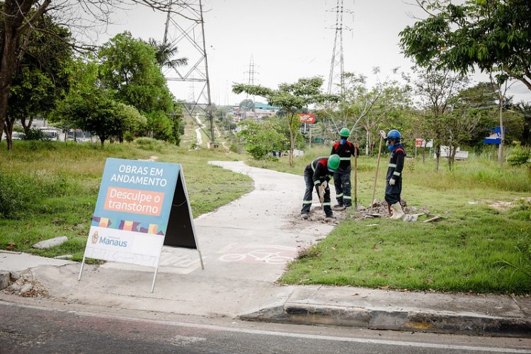 Ciclovia da Av. das Torres é revitalizada pela Prefeitura Foto: Osmar Neto / Vice-Prefeit