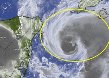 Furacão #Grace se aproximando da Península de Yucatan(México), com ventos de 130 km/h. Foto: Reprodução/Twitter