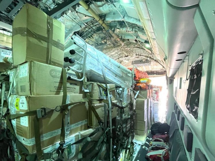 Neste domingo (22), a aeronave KC-390 Millennium, da Força Aérea Brasileira (FAB), que integra a Missão Humanitária Multidisciplinar do Brasil, decolará da Ala 1 – Base Aérea de Brasília, no Distrito Federal, com destino a Porto Príncipe, capital do Haiti. Foto: Brasília-DF