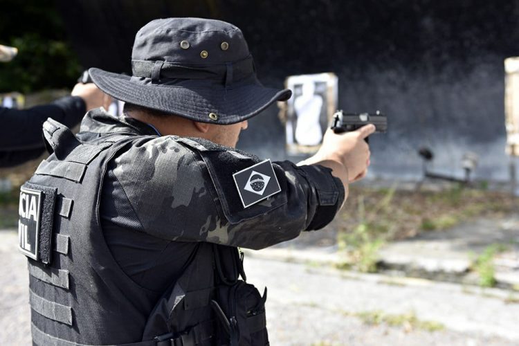 Curso de tiro básico para servidores (Foto: Erlon Rodrigues/ PC-AM)