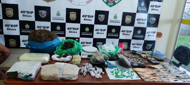 Material Apreendido (Foto: Divulgação/ PC-AM)