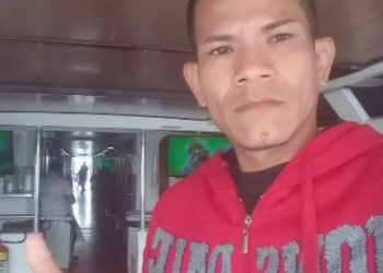Jeferson da Silva Lima, conhecido como 'Peladinho', se entregou à polícia
