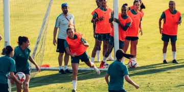 Treino da seleção feminina de futebol. (foto: Sam Robles/CBF)