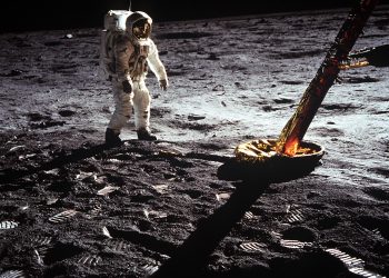 Twitter @nasaartemis