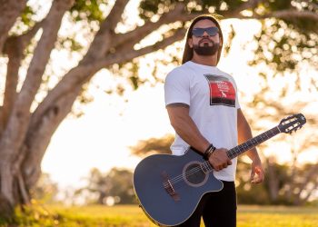 Cantor amazonense Arlley Souza.Fotos por Equipe DiCastro