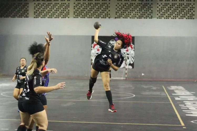 Handebol Adulto Feminino - Rio Negro x 3 A - Foto:  Erick Brendon