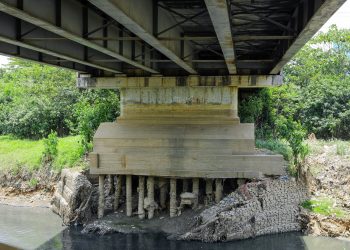 Prefeitura de Manaus anuncia obra emergencial para recuperar ponte que interliga o bairro da Compensa e a avenida Boulevard Álvaro Maia
Foto: João Viana / Semcom
