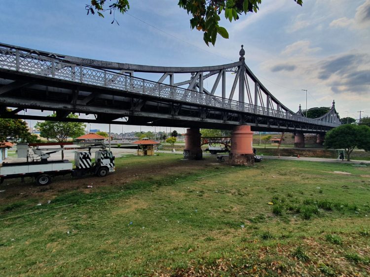 Ponte metálica da avenida 7 de Setembro volta a receber iluminação após dez anos
Fotos: Divulgação / Ageman
