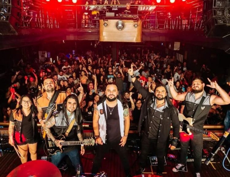Banda Critical Age abre o final de semana com muito rock. Foto: Divulgação