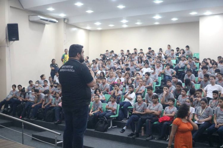 Foto: Carlos Soares/SSP-AM; Antônio Lima/Secom; Divulgação/PMAM