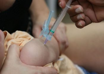 Brasília (DF) Vacinação contra a gripe para crianças a partir de seis meses até 11 anos de idade.