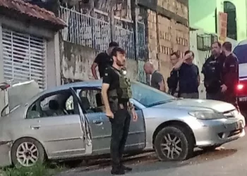 Três suspeitos foram presos próximo do cativeiro no bairro Novo Israel, Zona Norte de Manaus – Foto: Divulgação/PC-AM