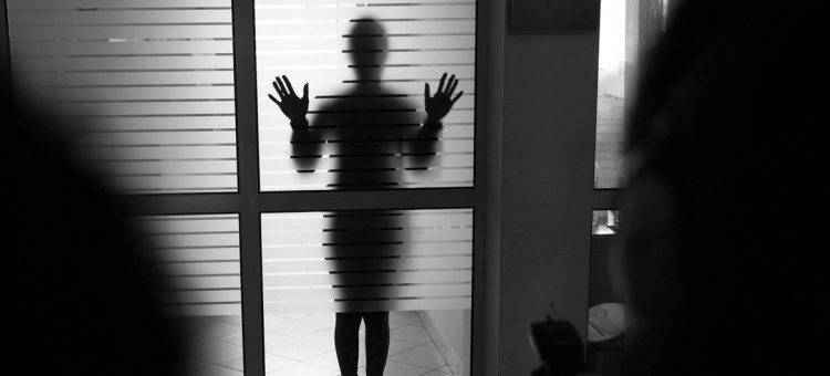 A maioria dos casos de tráfico de seres humanos para exploração sexual envolve mulheres- Foto: OIM