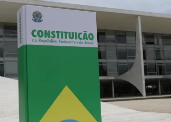 Constituição Federal nos três poderes- Foto:José Cruz/Agência Brasil