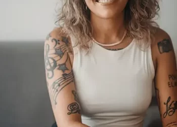 Céu Albuquerque luta há dez anos pelo reconhecimento de pessoas intersexo. "Muitas vezes, uma conquista coletiva é o fruto de uma luta individual". - Arquivo pessoal