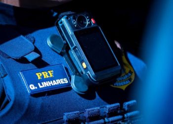 No início de maio, a Polícia Rodoviária Federal (PRF) colocou em operação a fase final do projeto de implementação de câmeras corporais e veiculares - Foto: PRF