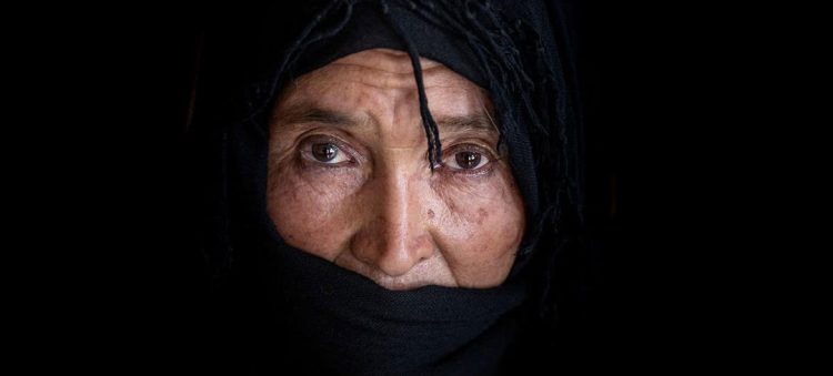 Autoridades de facto emitiram pelo menos 52 decretos relativos às afegãs Foto: ONU Mulheres/Sayed Habib Bidell