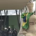 mulher que escreveu Perdeu, mané em estátua no STF Foto: © Joedson Alves/Agencia Brasil