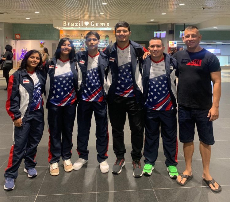 Atletas de wrestling do programa Manaus Esportiva durante Jogos Brasileiros da Juventude. Foto: Divulgação
