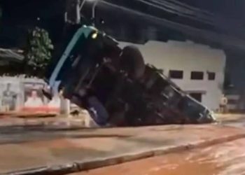 Prefeitura de Manaus orienta o transito após rompimento da adutora
