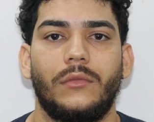 Procurado: Kaíque Gomes da Silva. (Foto: Divulgação/PC-AM)