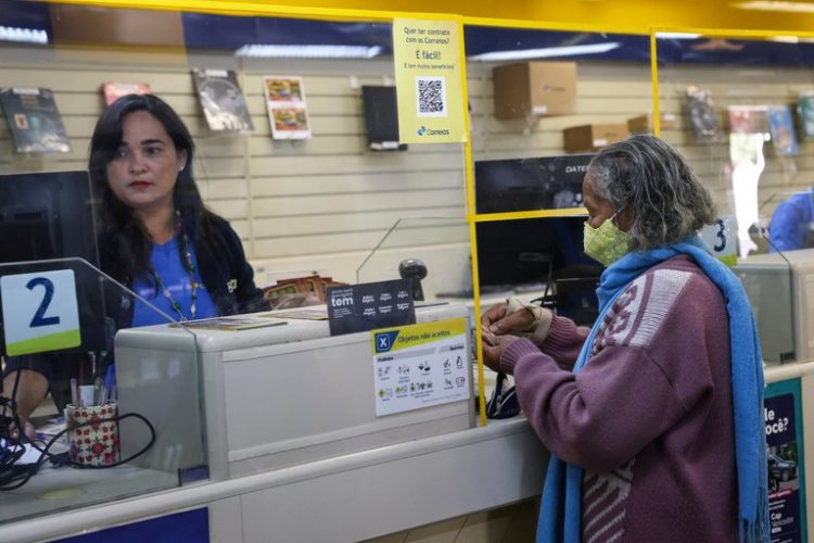 A parceria com os Correios amplia de forma significativa a rede de atendimento presencial para beneficiários do INSS, especialmente em localidades sem unidades próprias do INSS - Foto: Antonio Cruz/Agência Brasil