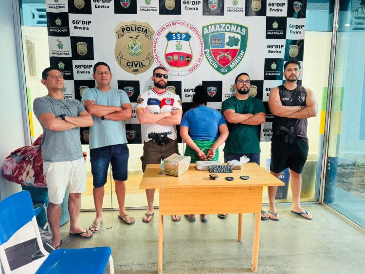 Equipe policial. (Foto: Divulgação/PC-AM)